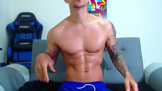 Snapshot of Tristan-bm chatting on 01.16.25 Tristan-bm online show from 01.16.25