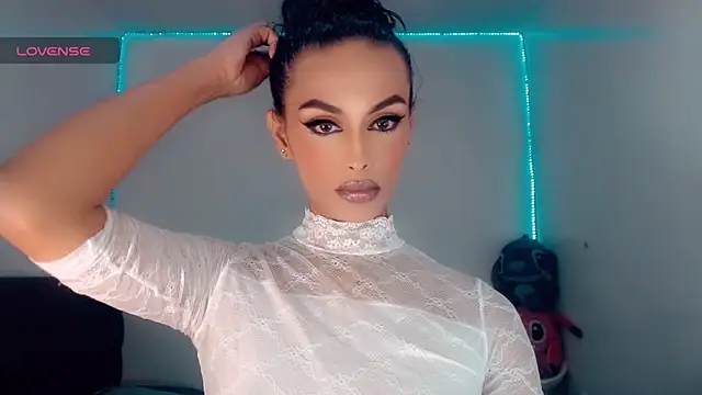  Riannagarcia  online show from 11.04.25