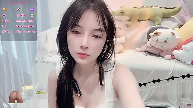 AKiKi711 online show from 12.18.25