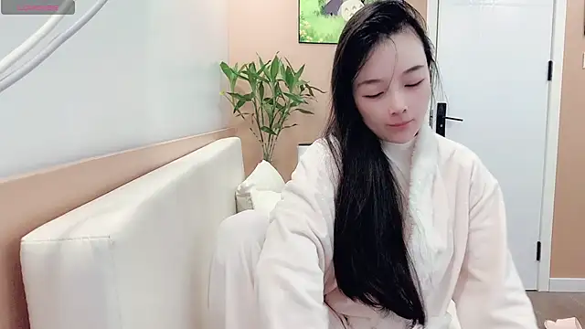 AKiKi711 online show from 02.13.26