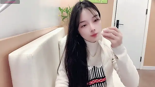 AKiKi711 online show from 02.15.26