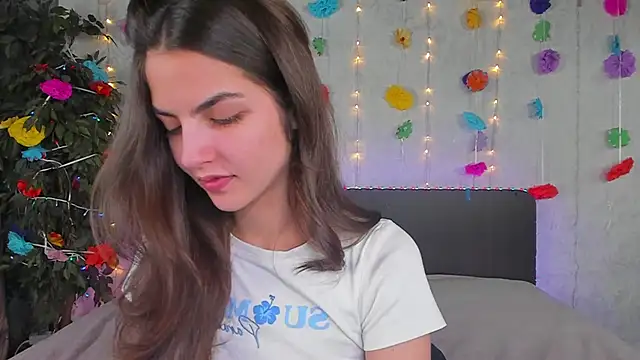 Milana Crystal  online show from 03.18.26