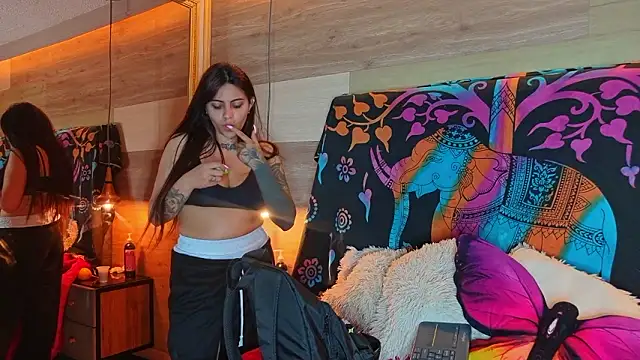 Cori Paige online show from 02.04.26