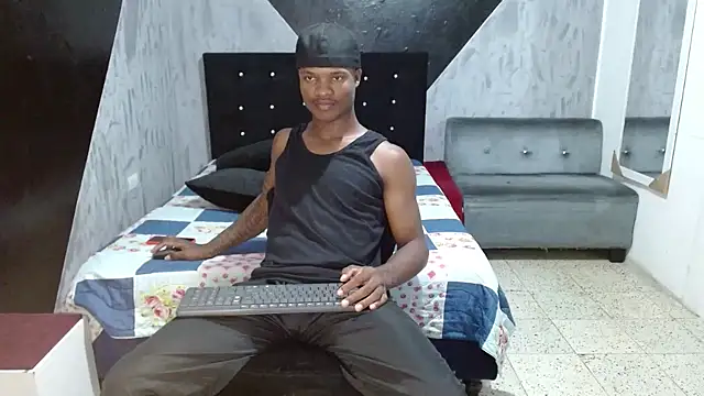 MiguelAngelxl online show from 01.17.26