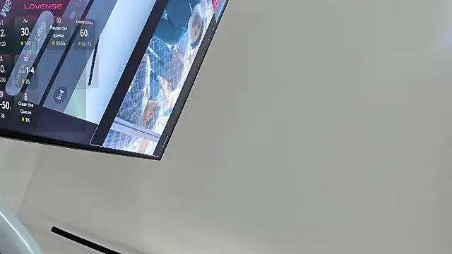 Kylie2211 online show from 02.10.26