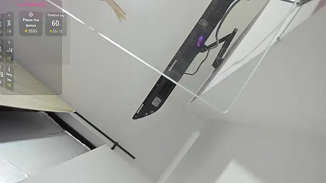 Kylie2211 online show from 04.22.26