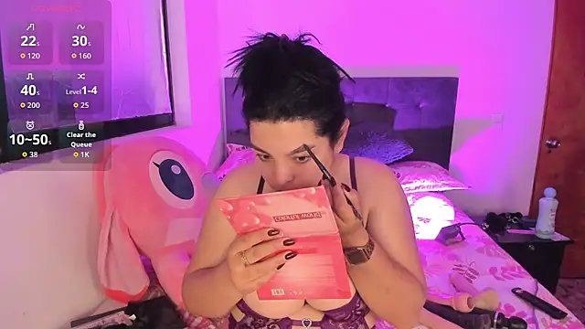 Kylie2211 online show from 05.25.26