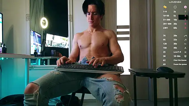 ChristianLevine  online show from 03.02.26