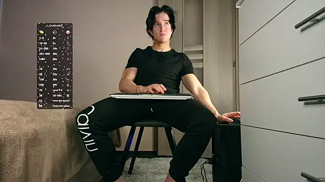 ChristianLevine  online show from 03.11.26