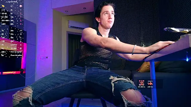 Snapshot of ChristianLevine_ chatting on 06.11.26 ChristianLevine online show from 06.11.26