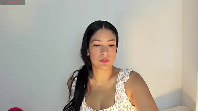 bella hadid1  online show from 06.23.26