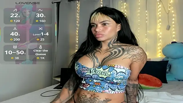 Snapshot of nathaliefox chatting on 06.24.26 nathaliefox online show from 06.24.26