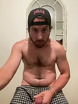 Snapshot of sirchubster chatting on 12.13.24 sirchubster online show from 12.13.24