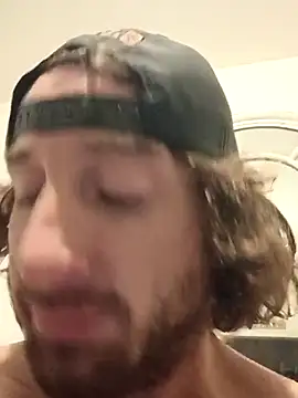 Snapshot of sirchubster chatting on 09.29.25 sirchubster online show from 09.29.25