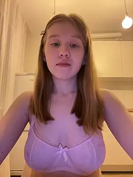 Snapshot of Eva_Weyne chatting on 04.23.26 Eva Weyne online show from 04.23.26