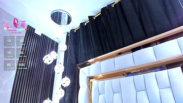 SarayRoyse online show from 02.24.26