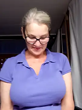 irinamaux online show from 09.12.25