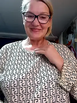 irinamaux online show from 04.12.26