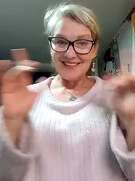 irinamaux online show from 04.17.26