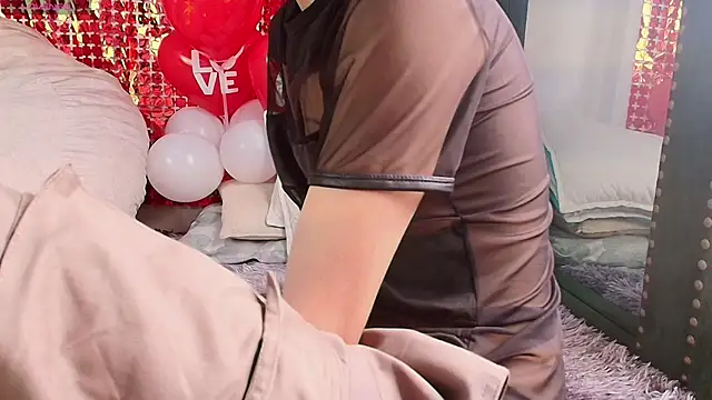 Levii Ackermann online show from 02.12.25