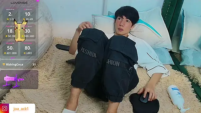 Levii Ackermann online show from 03.08.25