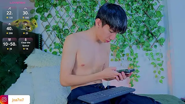 Levii Ackermann online show from 02.04.26