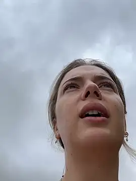 LexyGold online show from 10.27.25