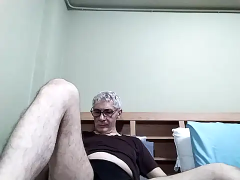 BIGUNCUTHARDCOCK online show from 11.15.25