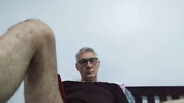 Snapshot of BIGUNCUTHARDCOCK chatting on 06.16.26 BIGUNCUTHARDCOCK online show from 06.16.26