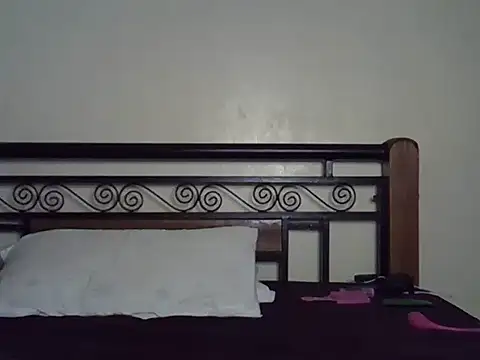 Giannah01 online show from 10.29.25