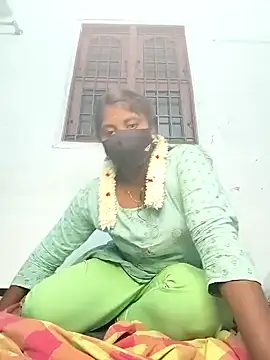 Snapshot of tamilachi4u chatting on 12.16.24 tamilachi4u online show from 12.16.24