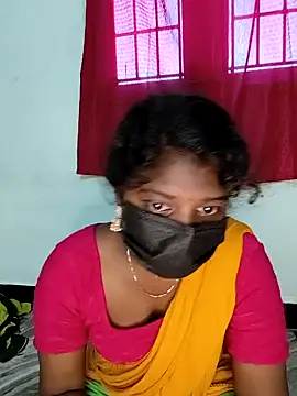 Snapshot of tamilachi4u chatting on 12.25.24 tamilachi4u online show from 12.25.24