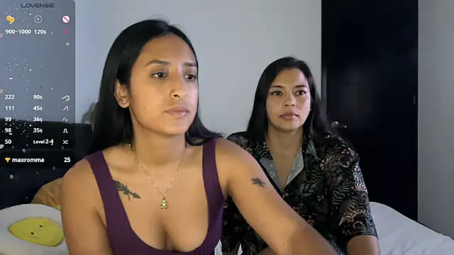 Snapshot of 2SummerLove1 chatting on 02.09.25 2SummerLove1 online show from 02.09.25