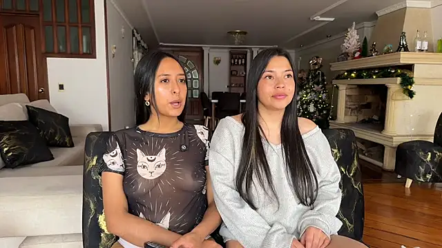 2SummerLove1 online show from 12.22.25