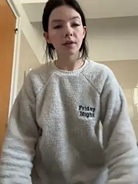 RoxiBlack online show from 12.16.25