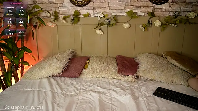 RossemaryRain online show from 12.16.25