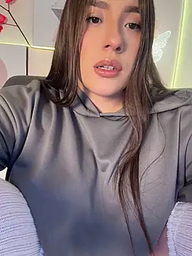 Snapshot of Linaa_morris chatting on 06.24.26 Linaa morris online show from 06.24.26