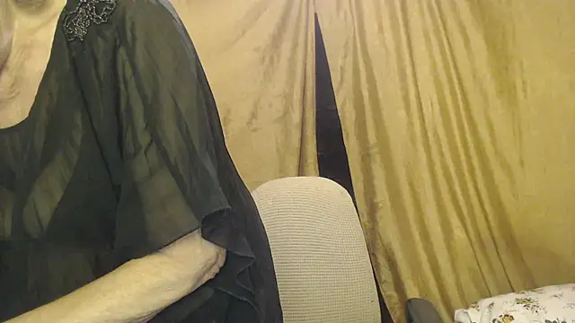  Estelitta 5 online show from 02.04.26