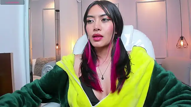 AzuraKindong online show from 03.11.25