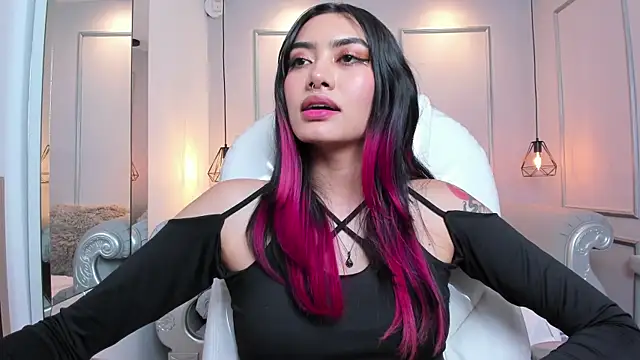 AzuraKindong online show from 03.18.25