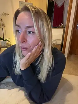 Snapshot of ChristyAdair chatting on 01.25.25 ChristyAdair online show from 01.25.25