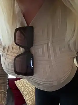 Snapshot of ChristyAdair chatting on 02.12.25 ChristyAdair online show from 02.12.25