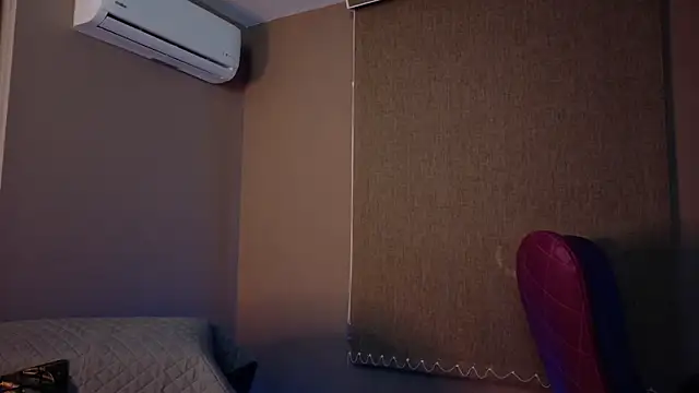 andrea indira20 online show from 10.13.25