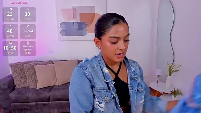 Snapshot of amandaconner chatting on 10.23.25 amandaconner online show from 10.23.25