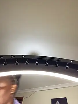 MsWhiteChocolatte online show from 03.10.25