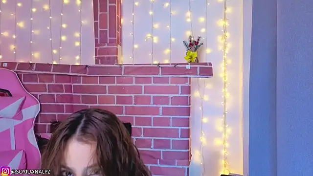 Snapshot of Juanelopez1 chatting on 01.17.26 Juanelopez1 online show from 01.17.26