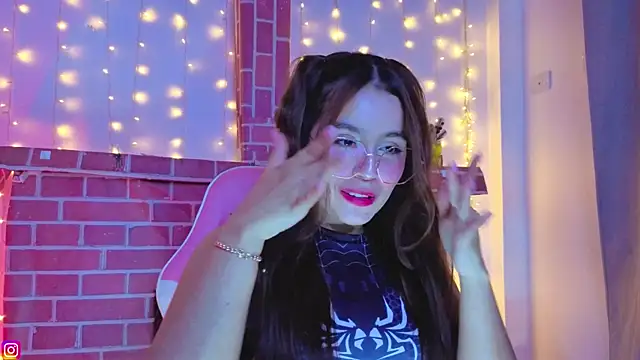 Snapshot of Juanelopez1 chatting on 02.28.26 Juanelopez1 online show from 02.28.26