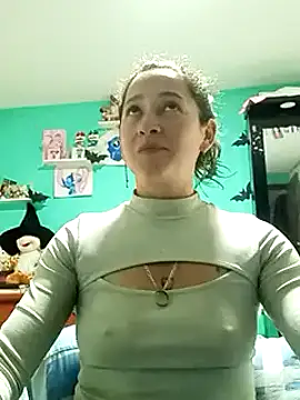 emilypoppy3 online show from 03.04.25