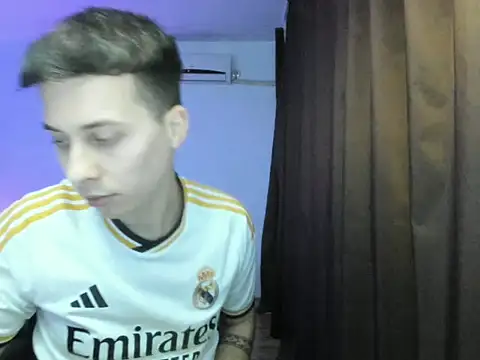 Snapshot of Dreamboy24 chatting on 03.29.26 Dreamboy24 online show from 03.29.26