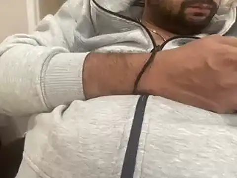 Snapshot of slavekinky001 chatting on 12.27.24 slavekinky001 online show from 12.27.24